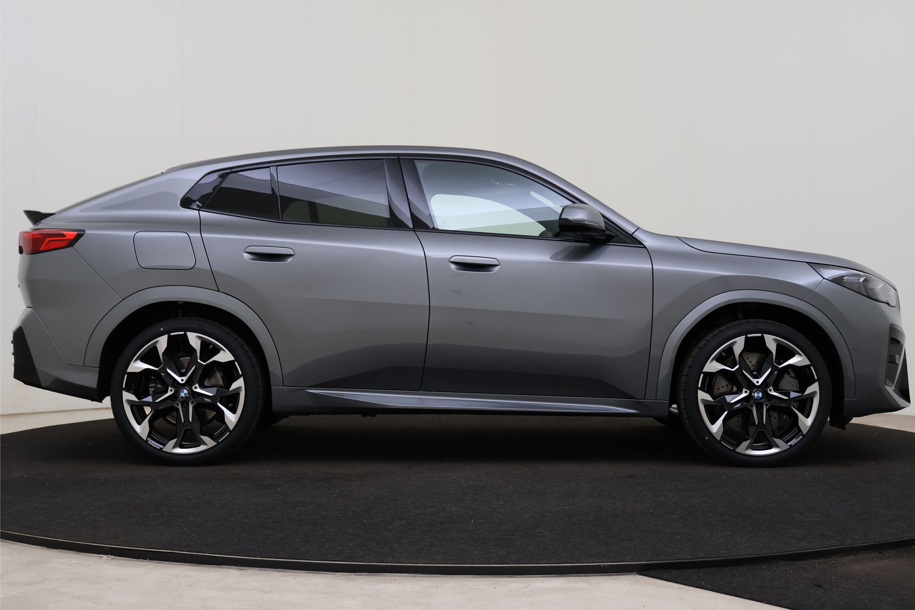 BMW X2 7