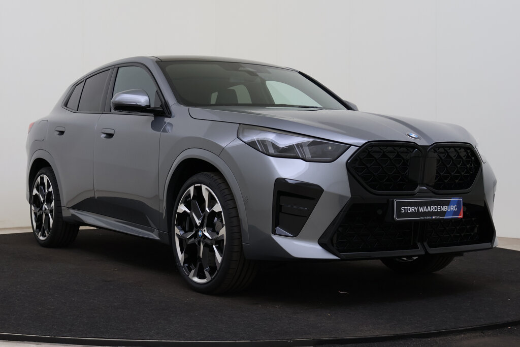 BMW X2 13
