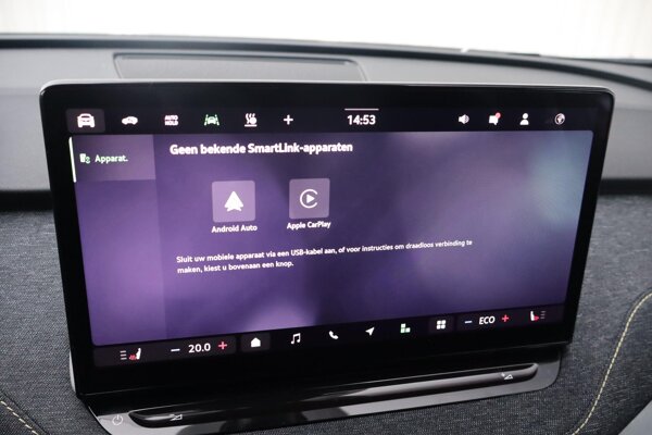 Apple Carplay/Android Auto Apple Carplay/Android Auto