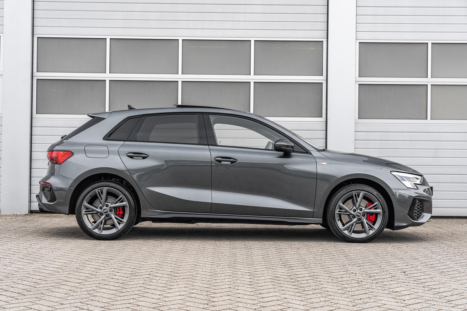 Audi A3 Sportback 45 TFSIe 245pk PHEV S edition Competition - Afbeelding 3