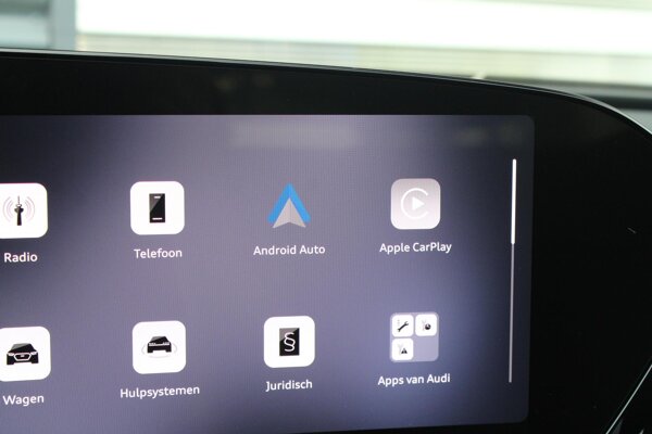 Apple Carplay/Android Auto