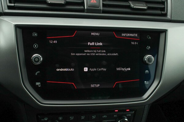Apple Carplay & Android Auto Apple Carplay & Android Auto