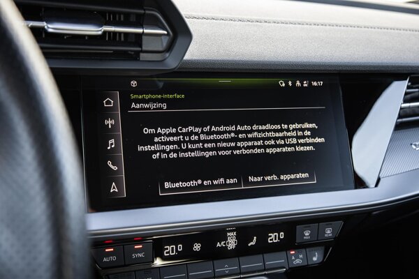 Apple Carplay/Android Auto