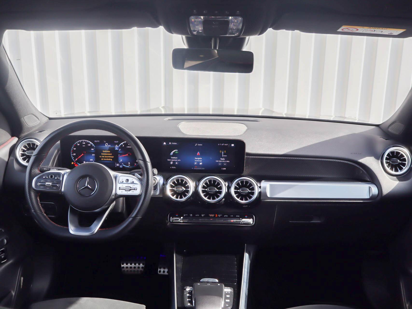 Mercedes-Benz GLB 180 AMG Line 7p. 136pk - Afbeelding 5