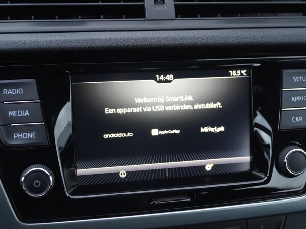 Apple Carplay/Android Auto