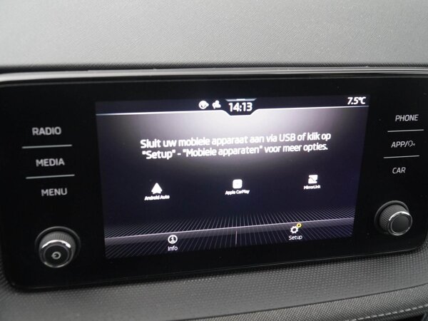 Apple Carplay/Android Auto