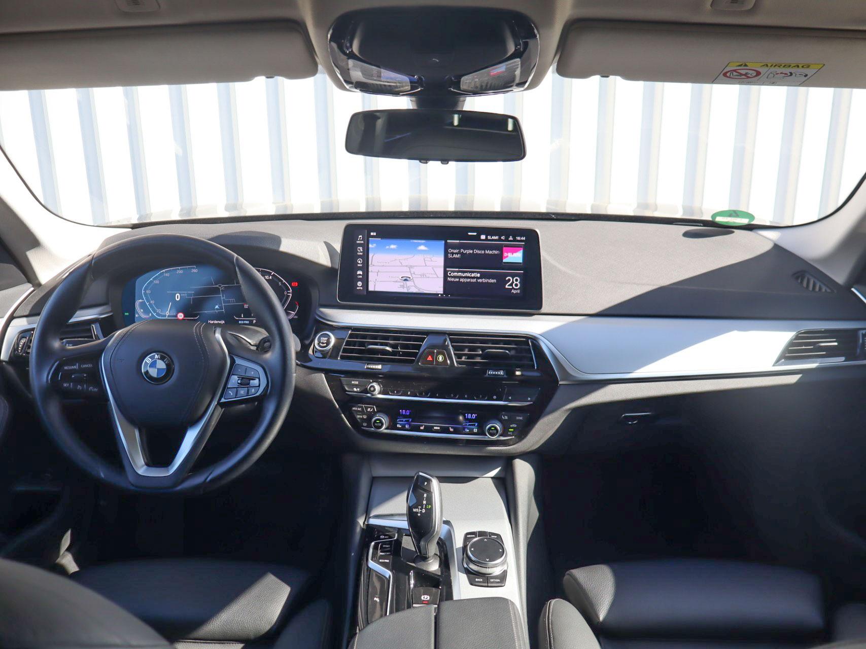 BMW 5-serie Touring 520i 184pk AUT Business Edition Plus - Afbeelding 5