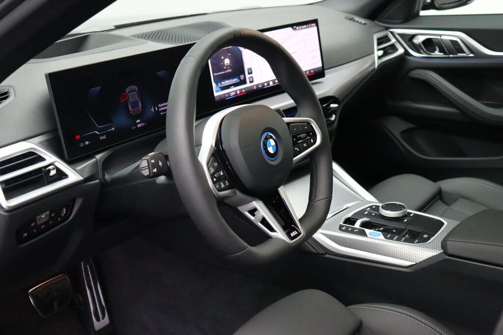 BMW i4 7