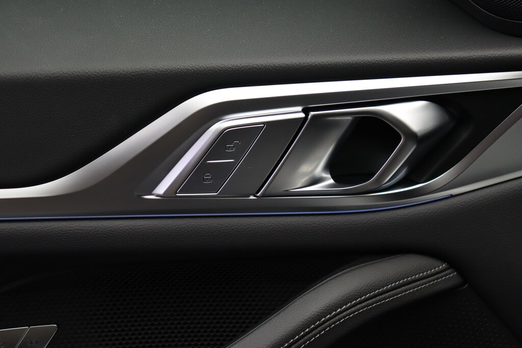BMW i4 11