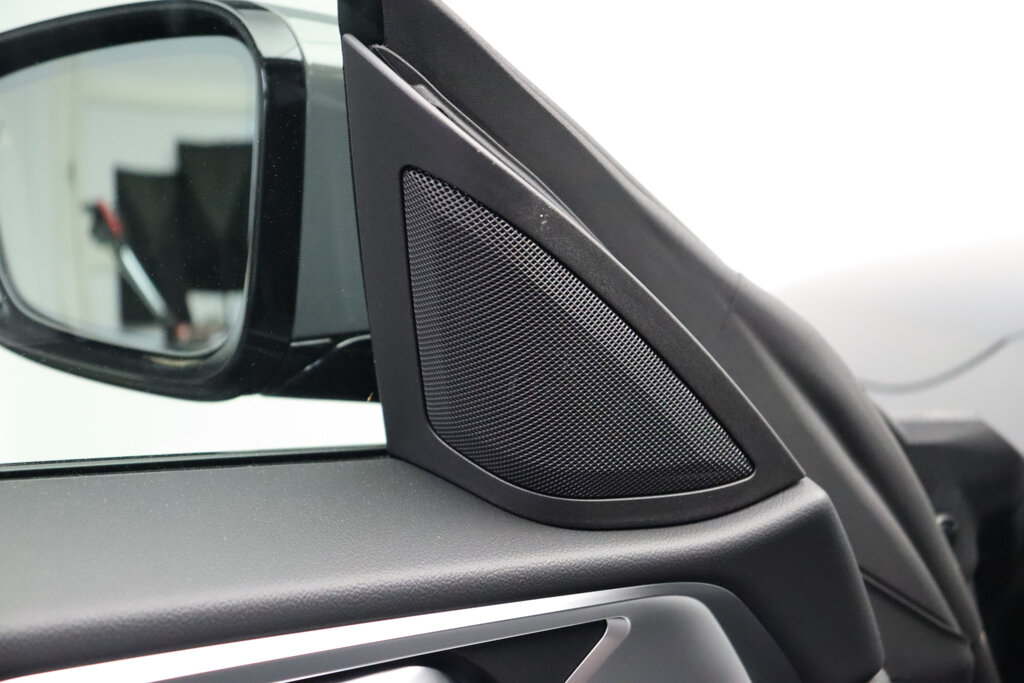 BMW i4 12