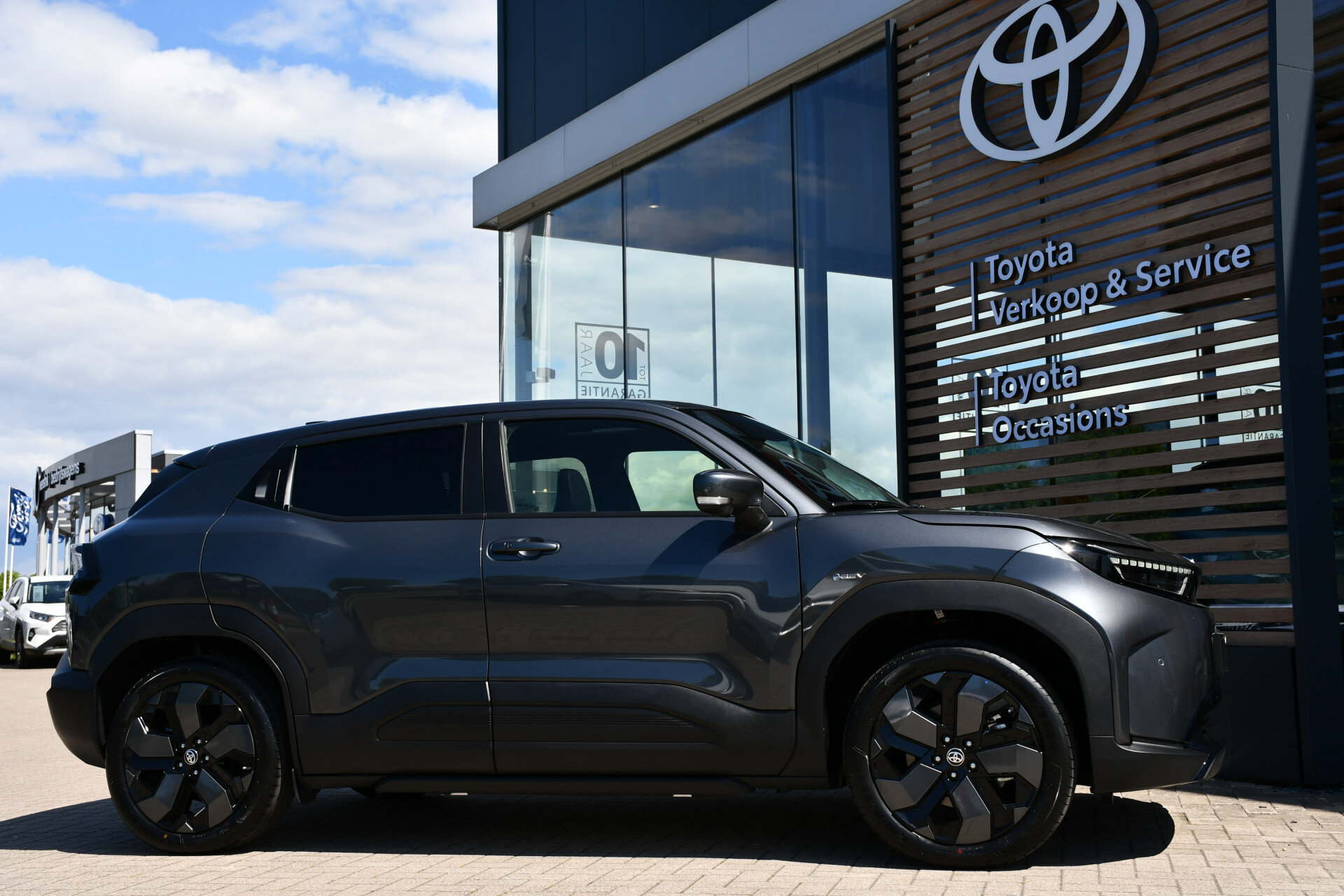 Toyota Urban Cruiser Executive 61 kWh - Afbeelding 3