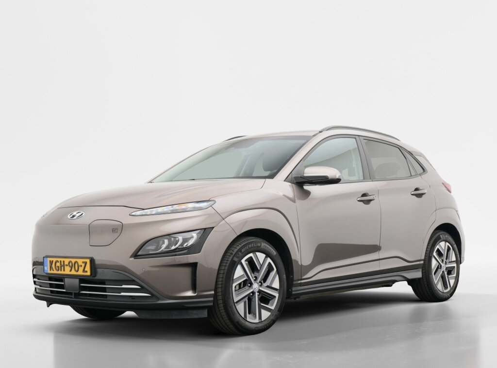 Hyundai Kona EV Fashion 64 kWh | Stoelverwarming | LED | SOH 100%