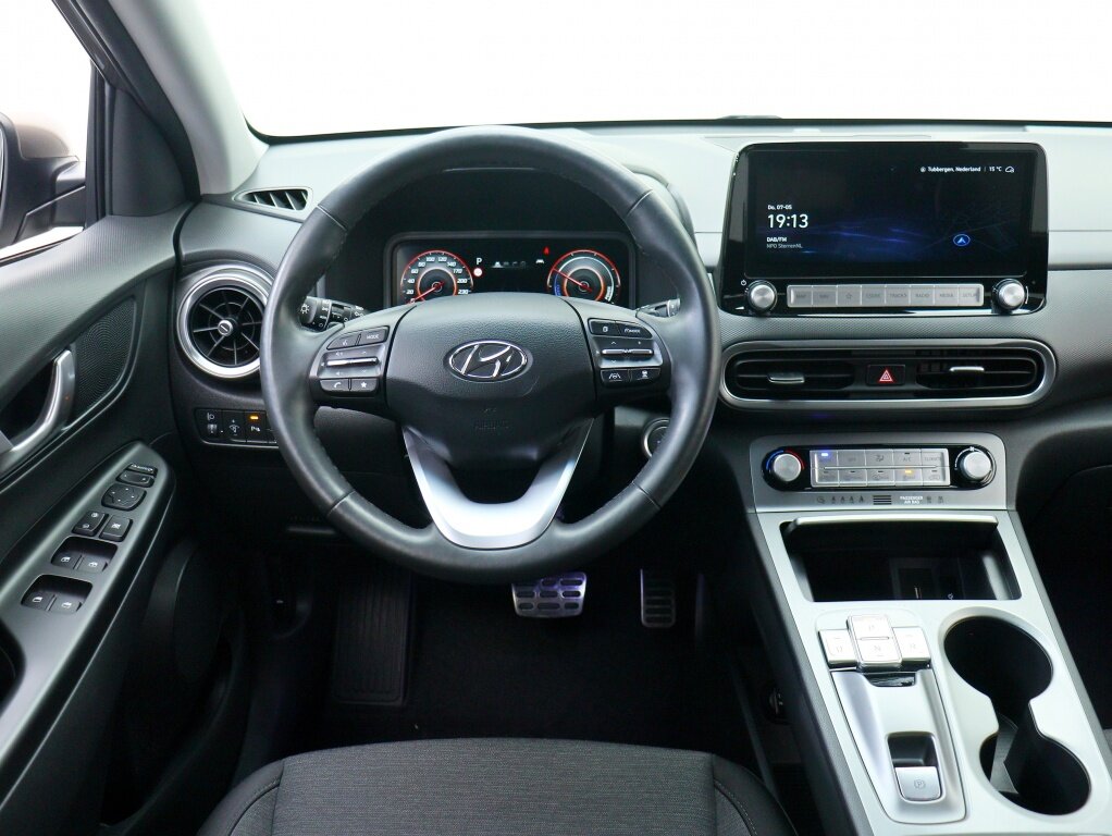 Hyundai Kona EV Fashion 64 kWh | Stoelverwarming | LED | SOH 100% - Afbeelding 3