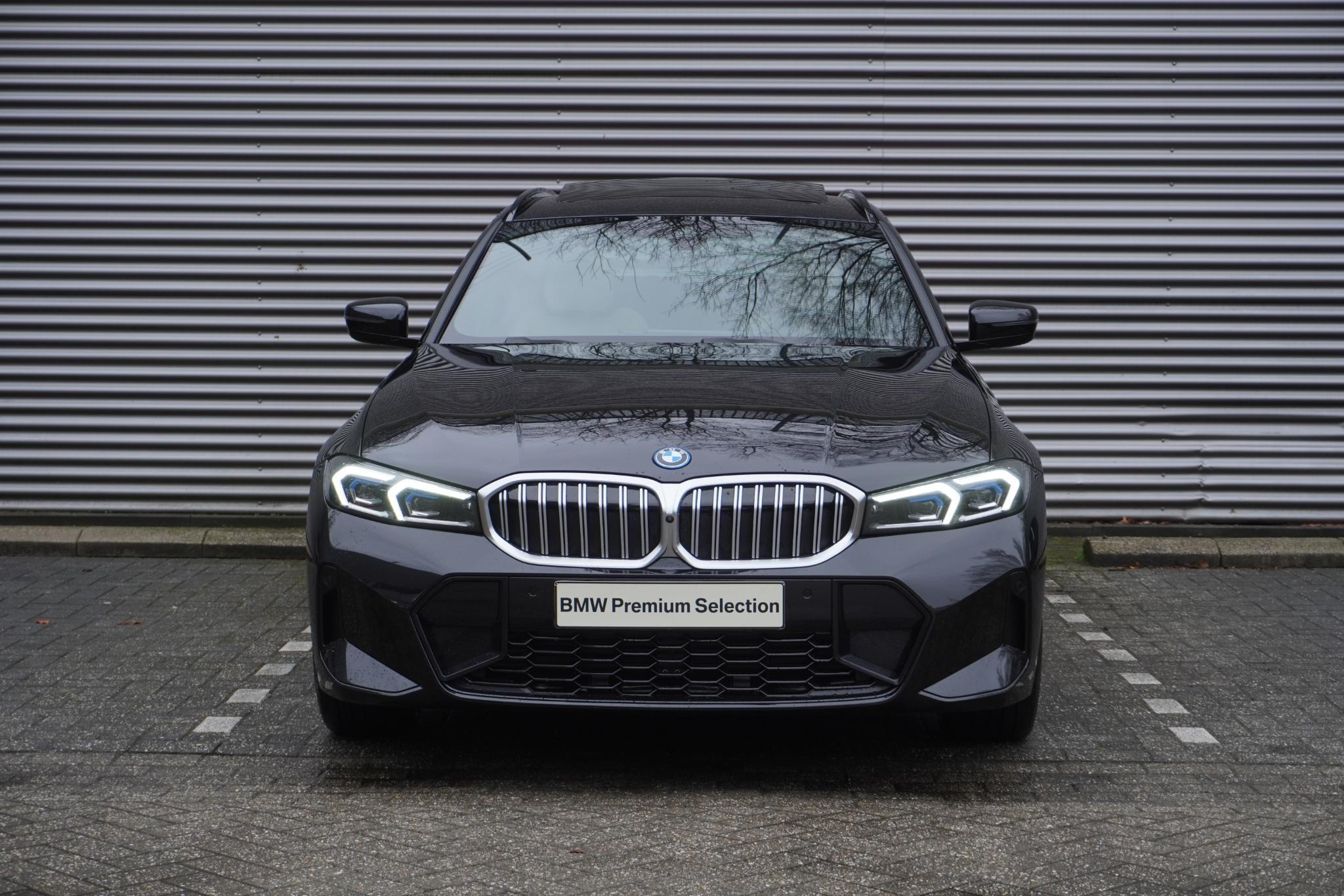 BMW 3 serie Touring 330e - Afbeelding 3