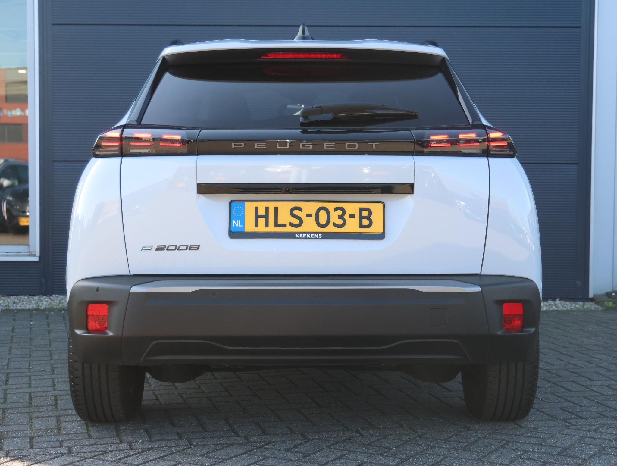 Peugeot e-2008