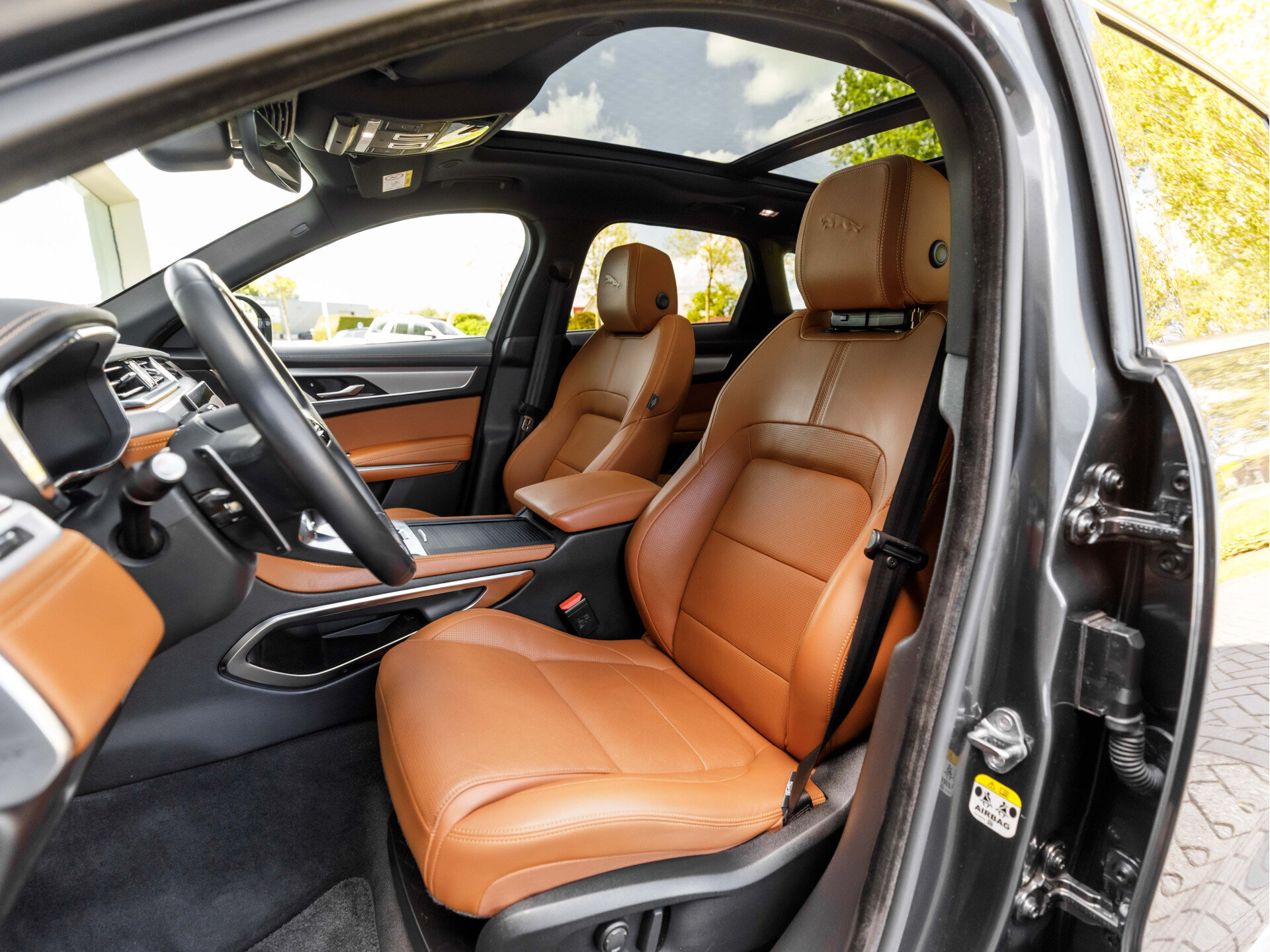 Jaguar F-PACE P400e PHEV AWD R-Dynamic SE - Afbeelding 4