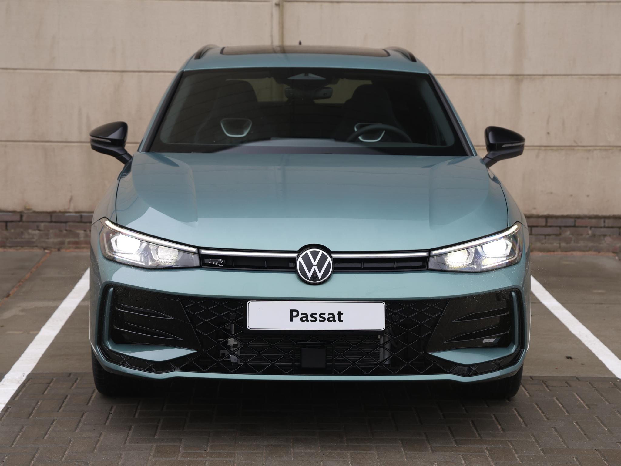 Volkswagen Passat Variant R-Line Edition 1.5 eHybrid 204 PK - Afbeelding 4