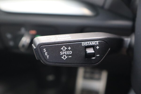 cruise control adaptief met Stop&Go cruise control adaptief met Stop&Go