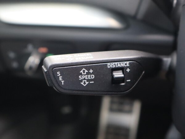cruise control adaptief met Stop&Go cruise control adaptief met Stop&Go