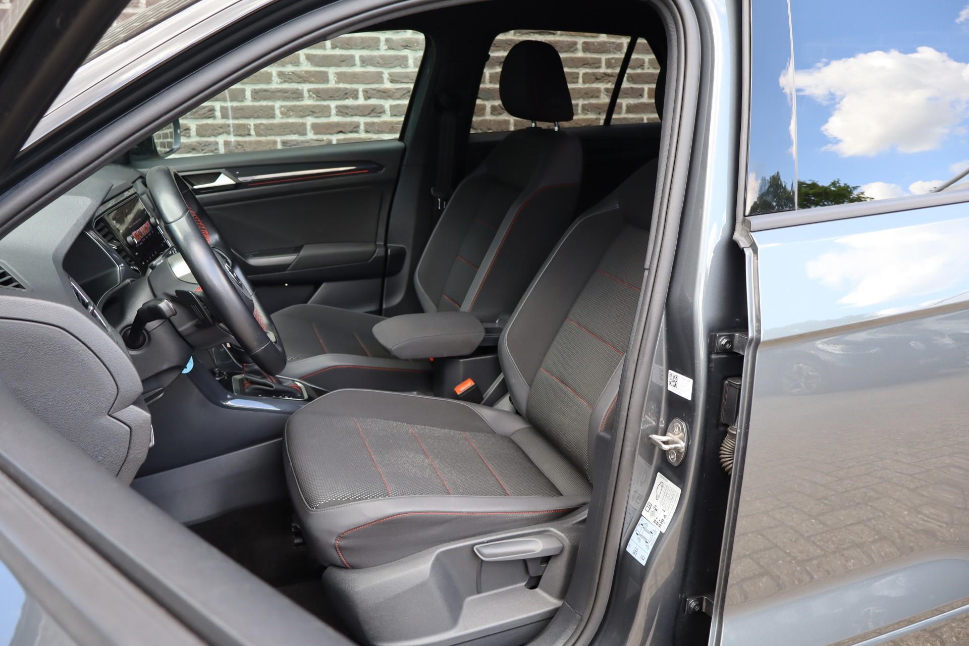 Volkswagen T-Roc 1.5 TSI 150pk DSG Sport Business R-Line - Afbeelding 4