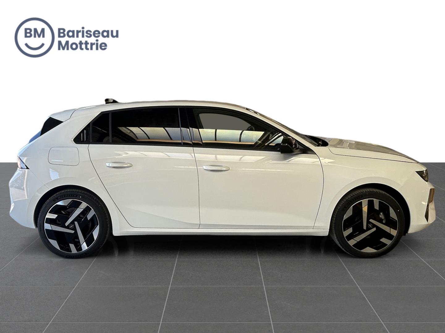 Opel Astra Astra Ultimate Electric 156 pk 115kW Automaat - Image 3