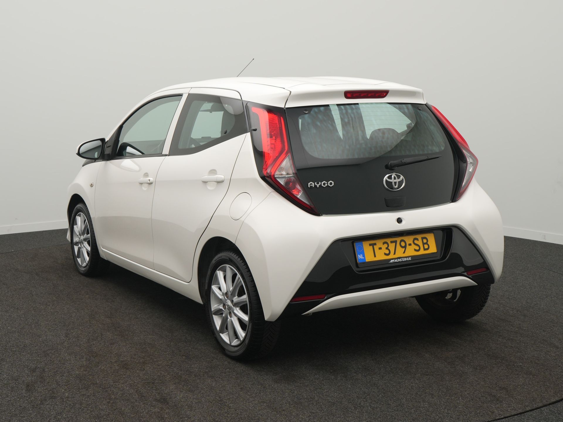 Toyota Aygo 1.0 VVT-i X-Play - Afbeelding 4