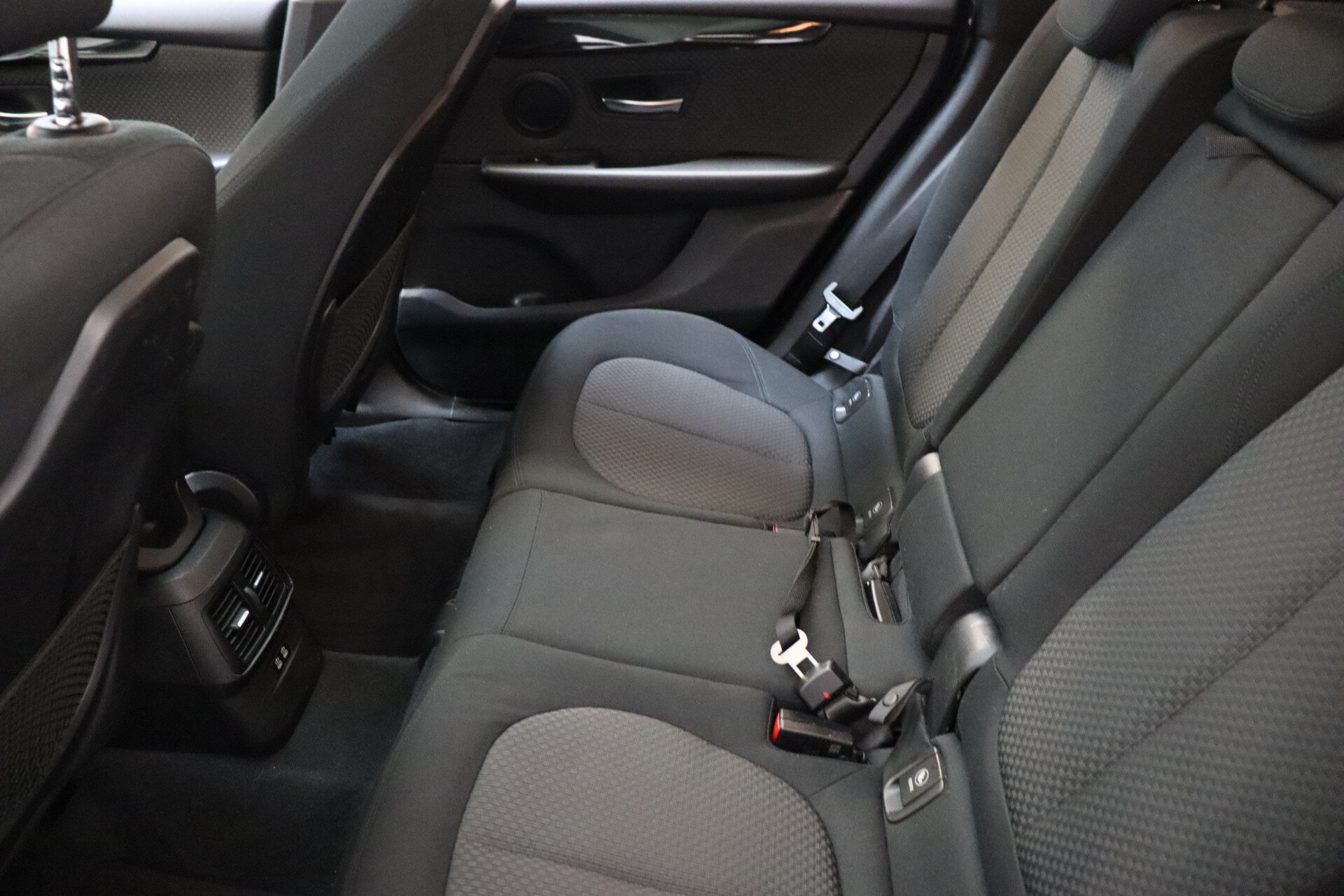 BMW 2 Serie Active Tourer 218i Executive Automaat - Afbeelding 4