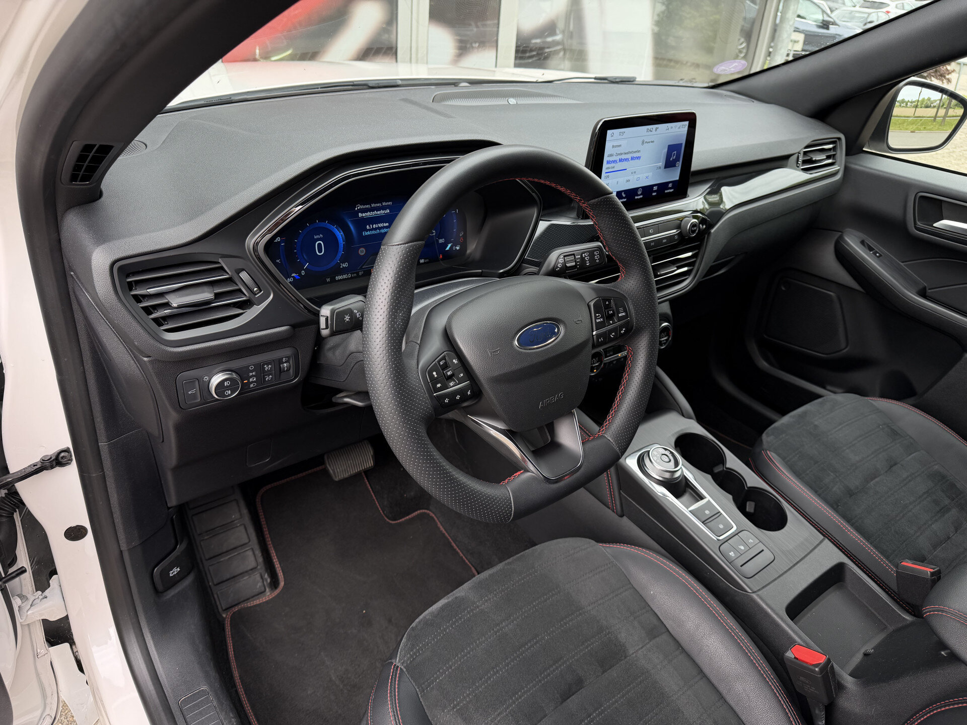 Ford Kuga 2.5 HEV ST-Line X Automaat - Afbeelding 2