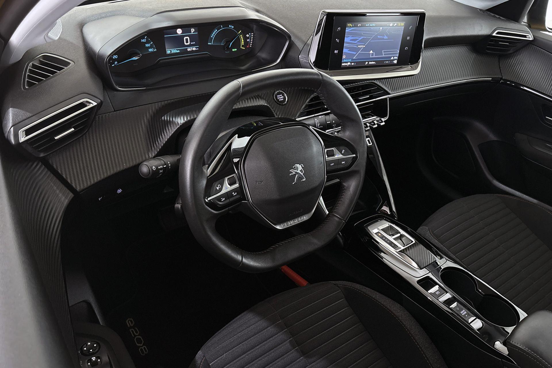 Peugeot e-208