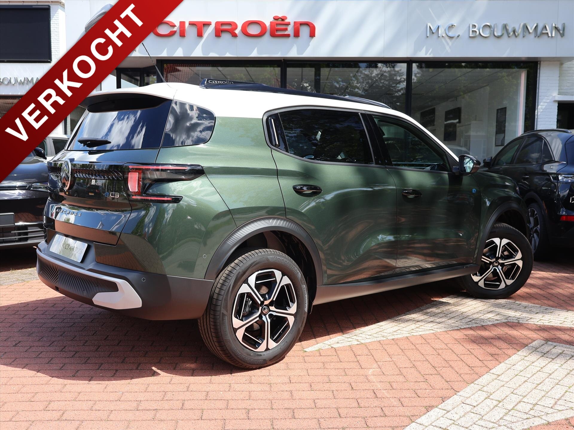 Citroën ë-C3 Aircross EV 44kWh 113PK Automaat Max, Rijklaarprijs | Navigatie | Camera | 17 inch Lichtmetalen wielen
