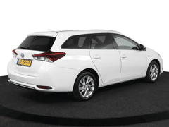 Toyota Auris Touring Sports 1.8 Hybrid Dynamic Go - Afbeelding 2