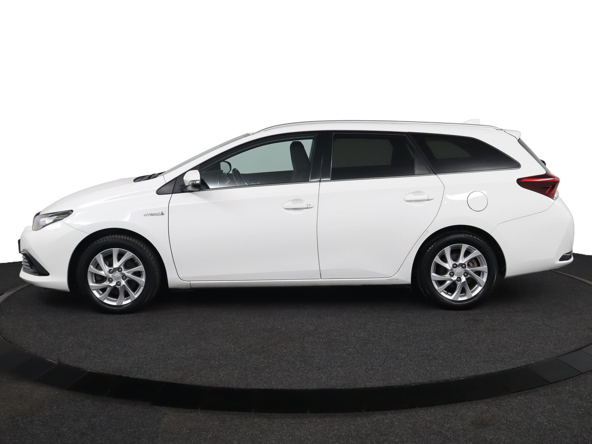 Toyota Auris Touring Sports 1.8 Hybrid Dynamic Go - Afbeelding 3