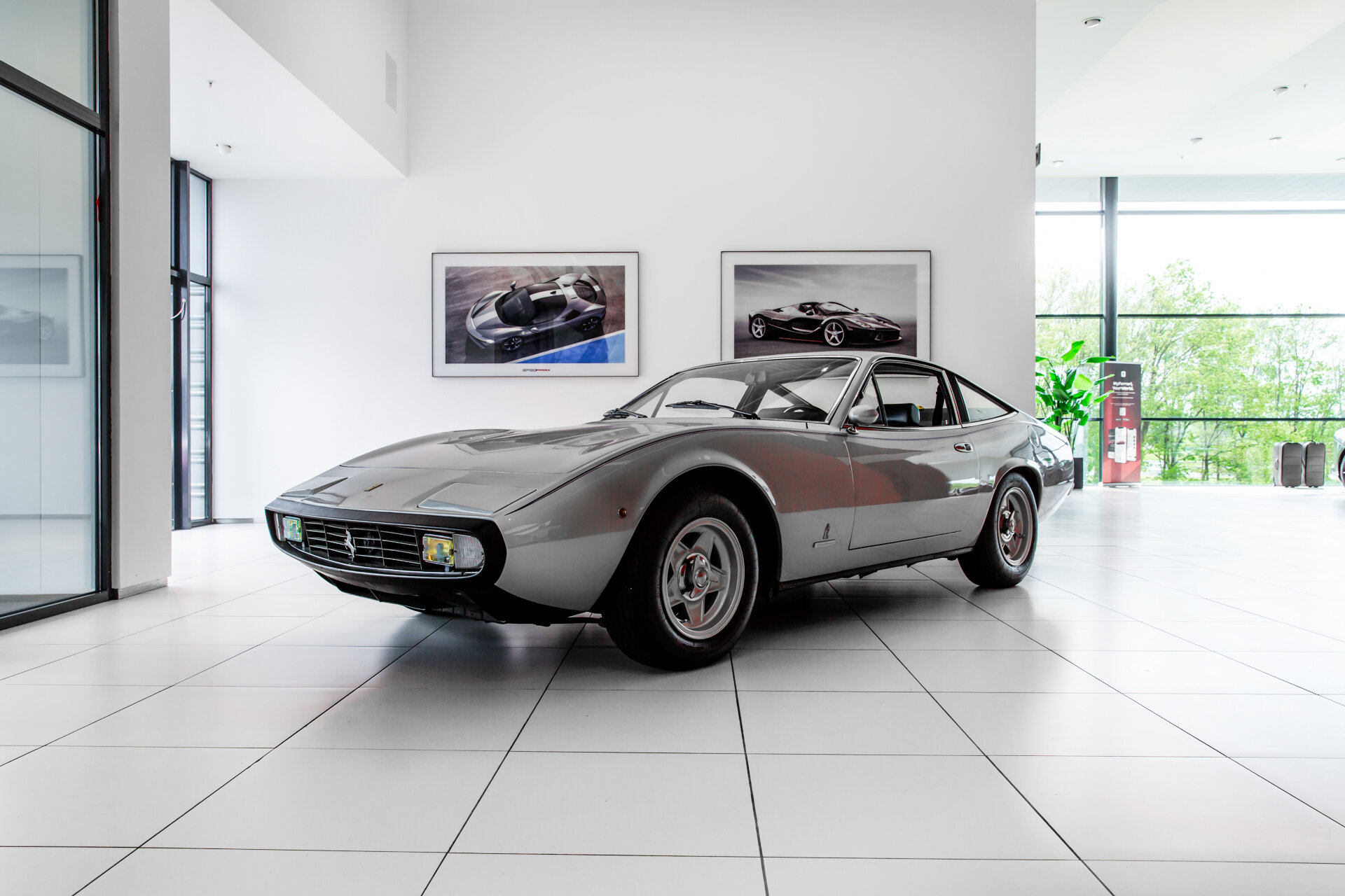 Ferrari  365 GTC4 ~Ferrari Munsterhuis~ - Afbeelding 2