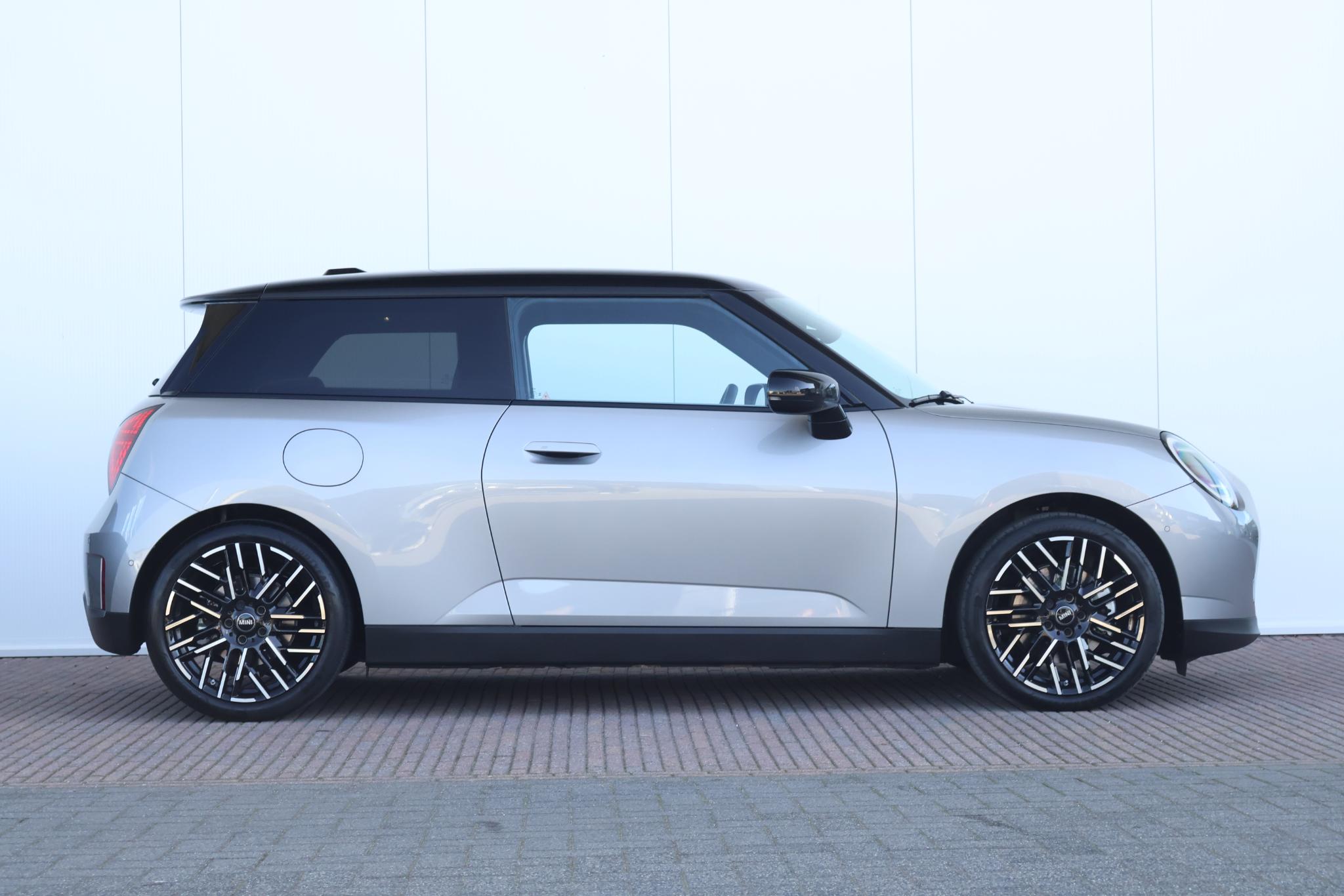 Mini Mini Cooper E Favoured M 40.7 kWh - Afbeelding 5