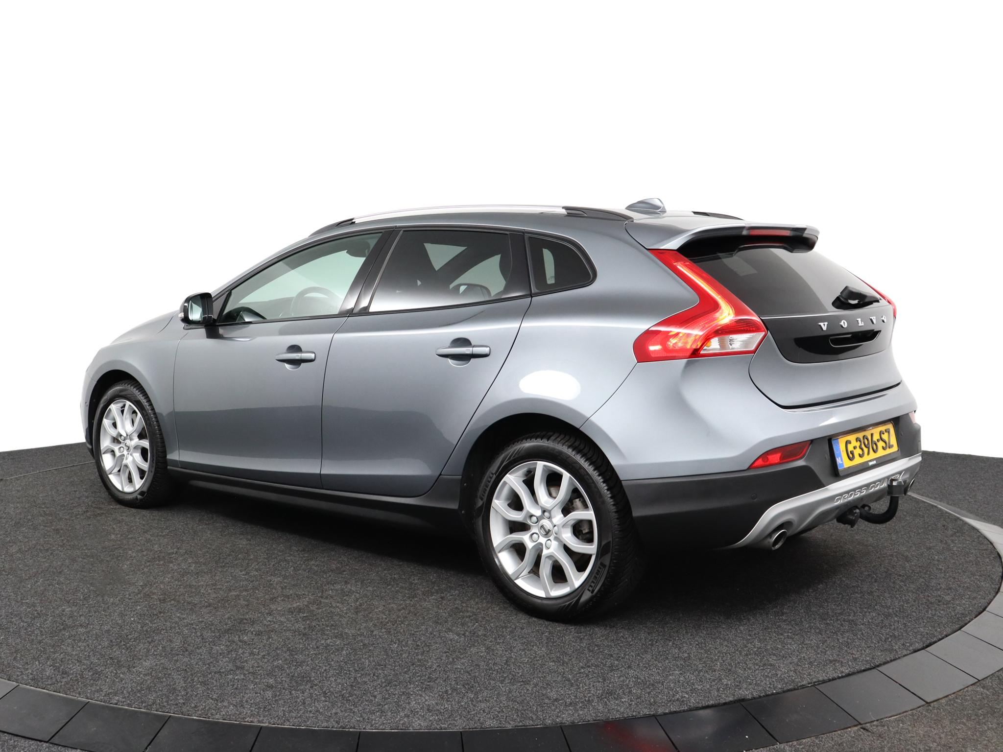 Volvo V40 Cross Country 1.5 T3 Polar+ Luxury - Afbeelding 3