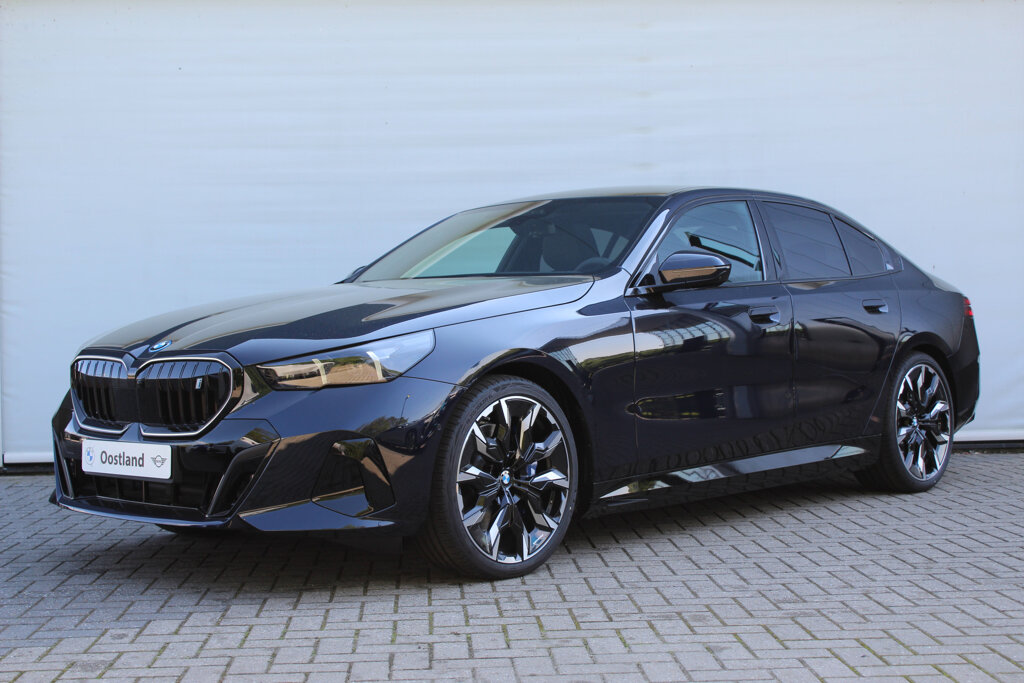 BMW i5 1