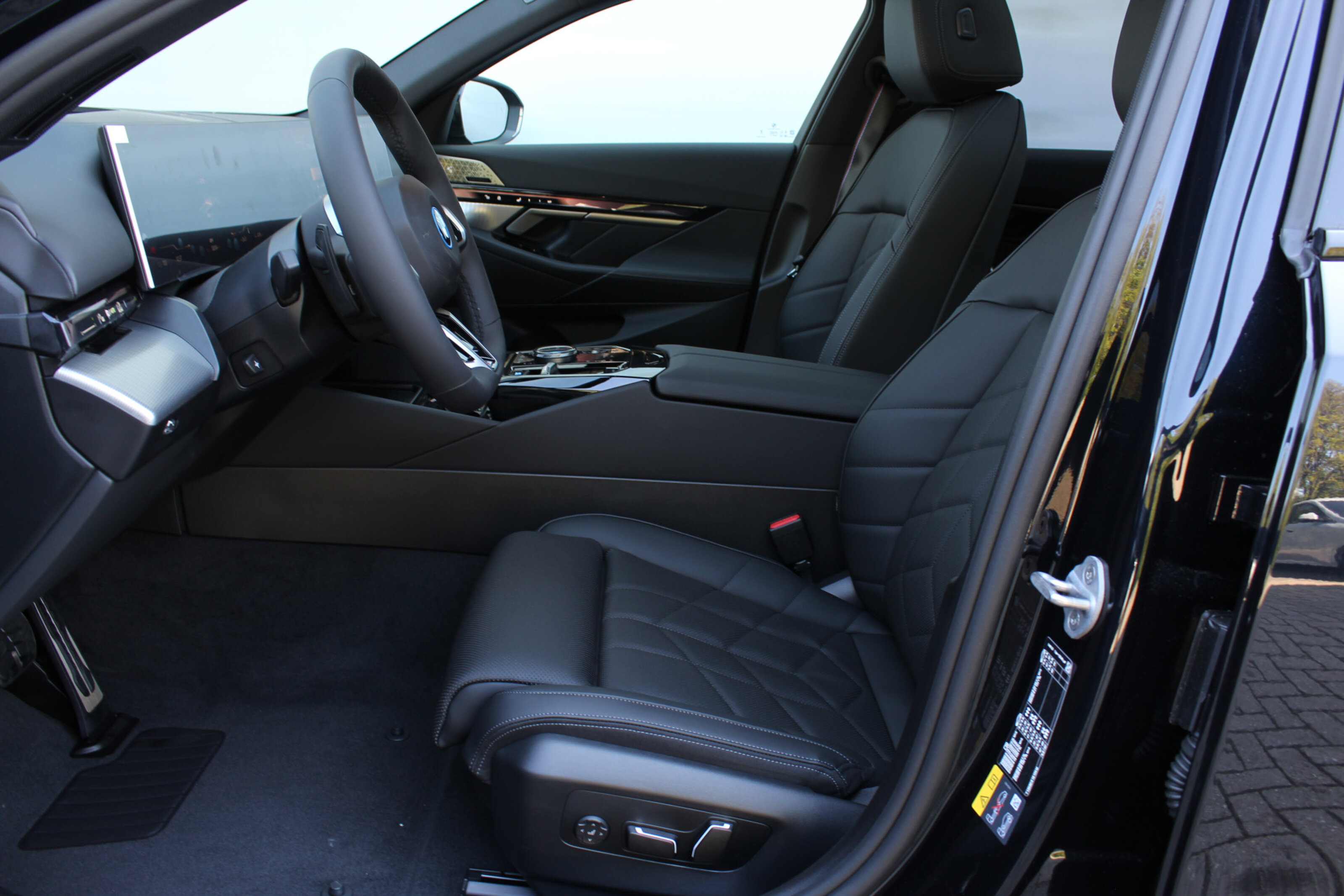 BMW i5 6