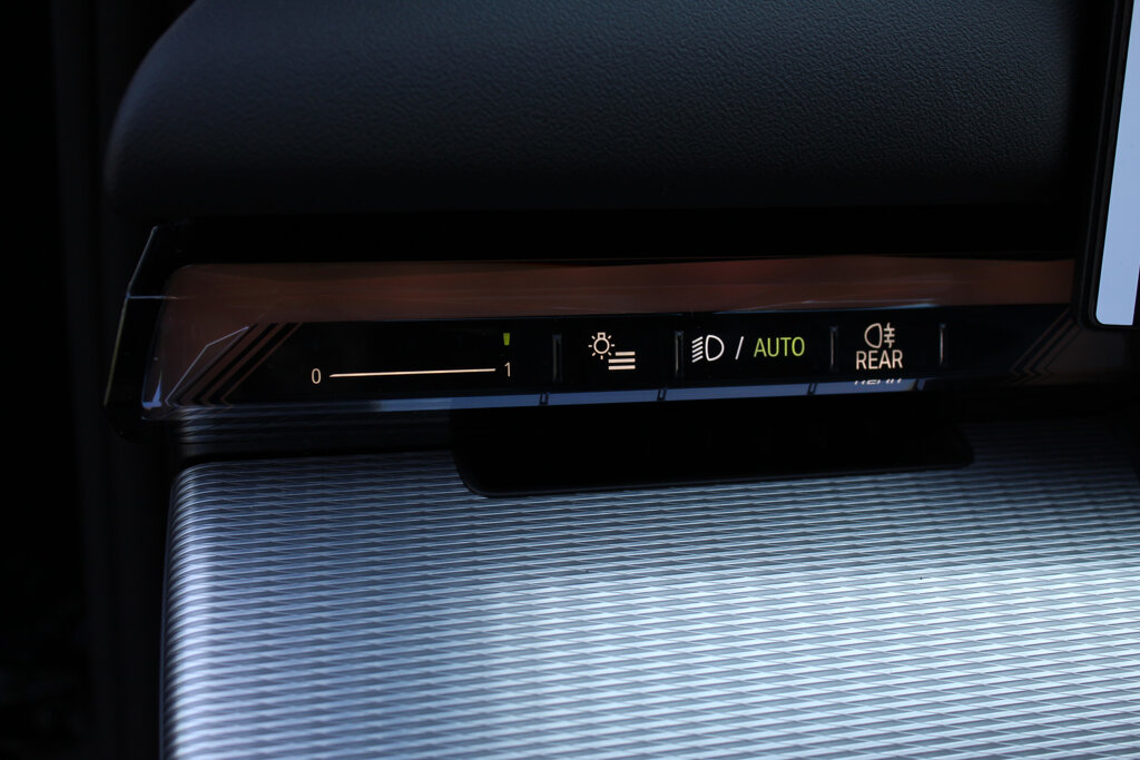 BMW i5 32
