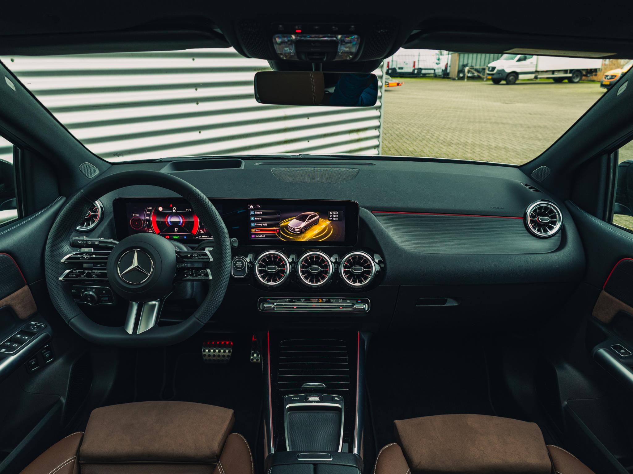 Mercedes-Benz B-Klasse 250 e Business Solution AMG - Afbeelding 3