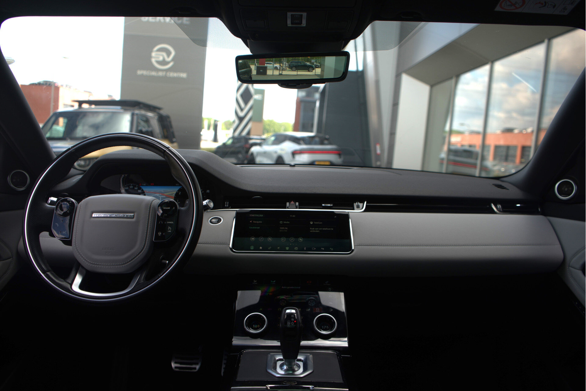 Land Rover Range Rover Evoque 2.0 P250 AWD R-Dynamic First Edition - Afbeelding 4