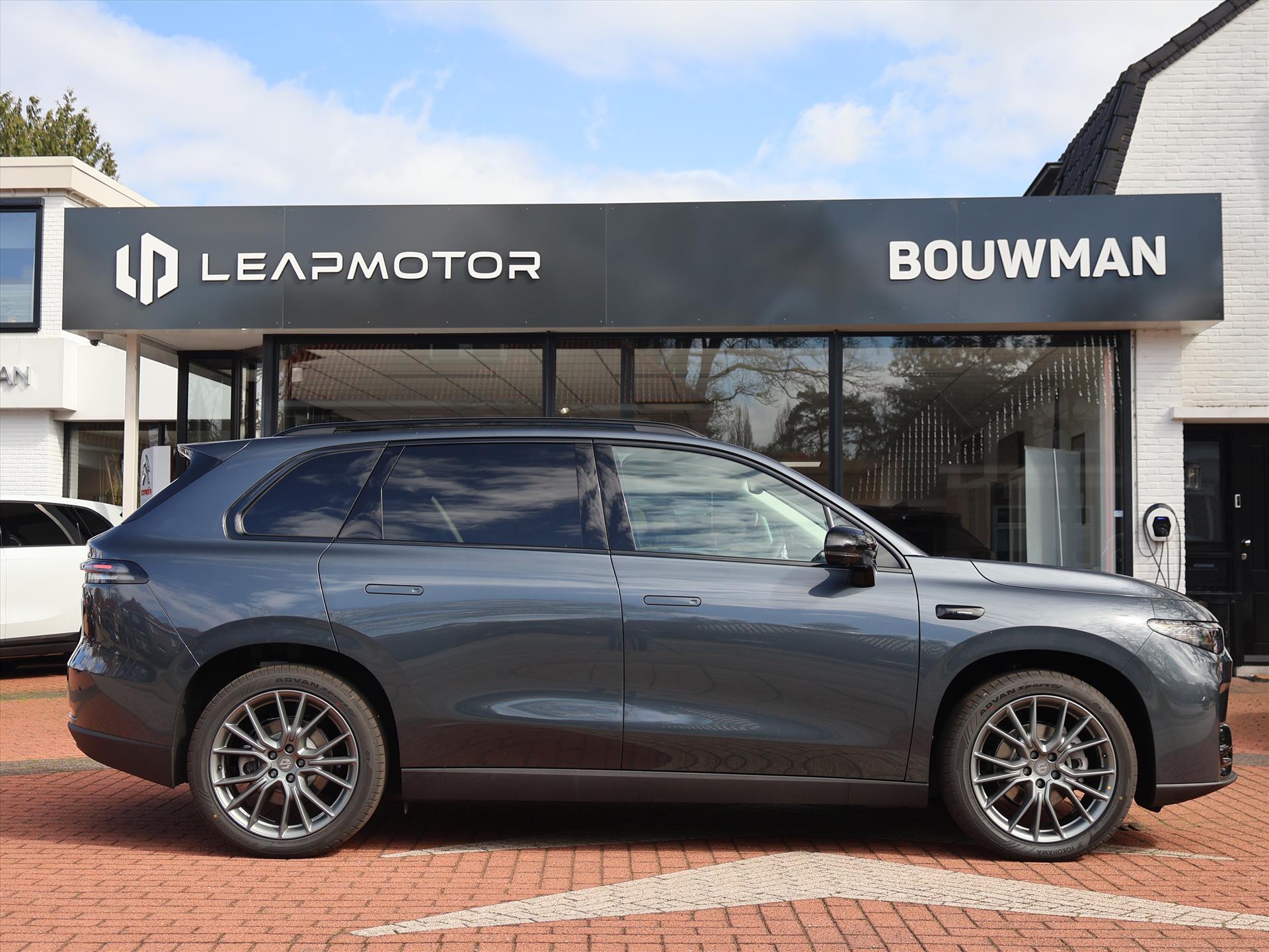 Leapmotor C10 EV ProMax 81,9 kWh 300PK Design, Rijklaarprijs, NIEUW, Rijklaarprijs | Panoramadak | Camera 360 | Adaptieve Cruise Control - Afbeelding 5
