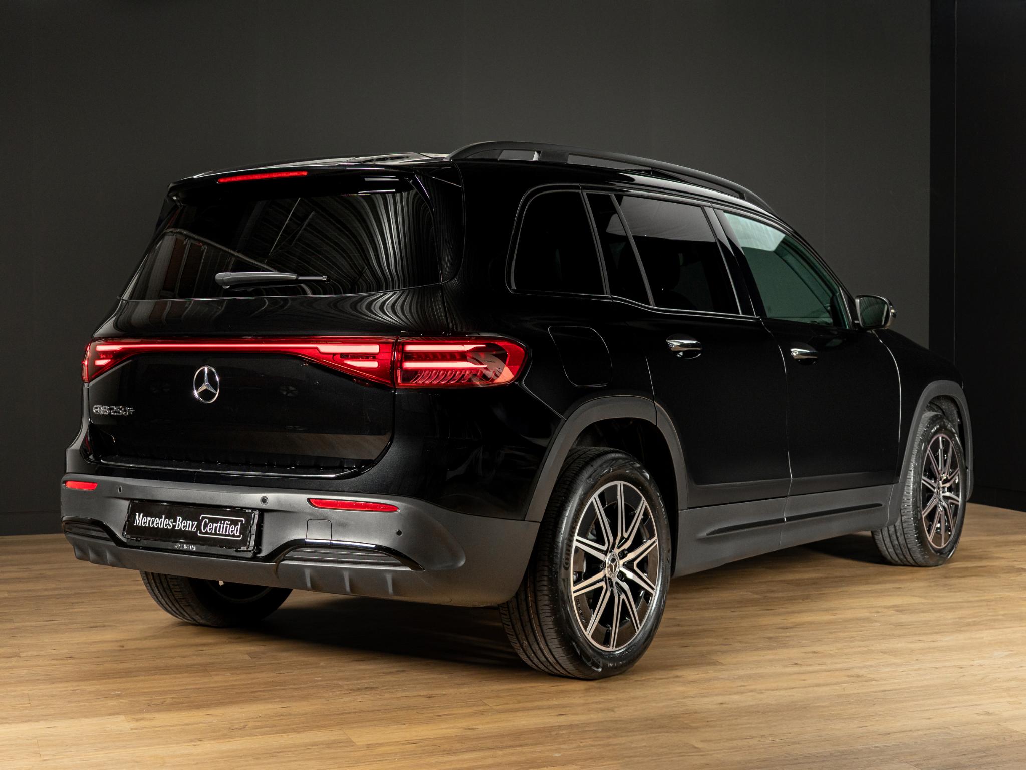 Mercedes-Benz EQB 250+ Business Solution AMG 71 kWh - Afbeelding 2