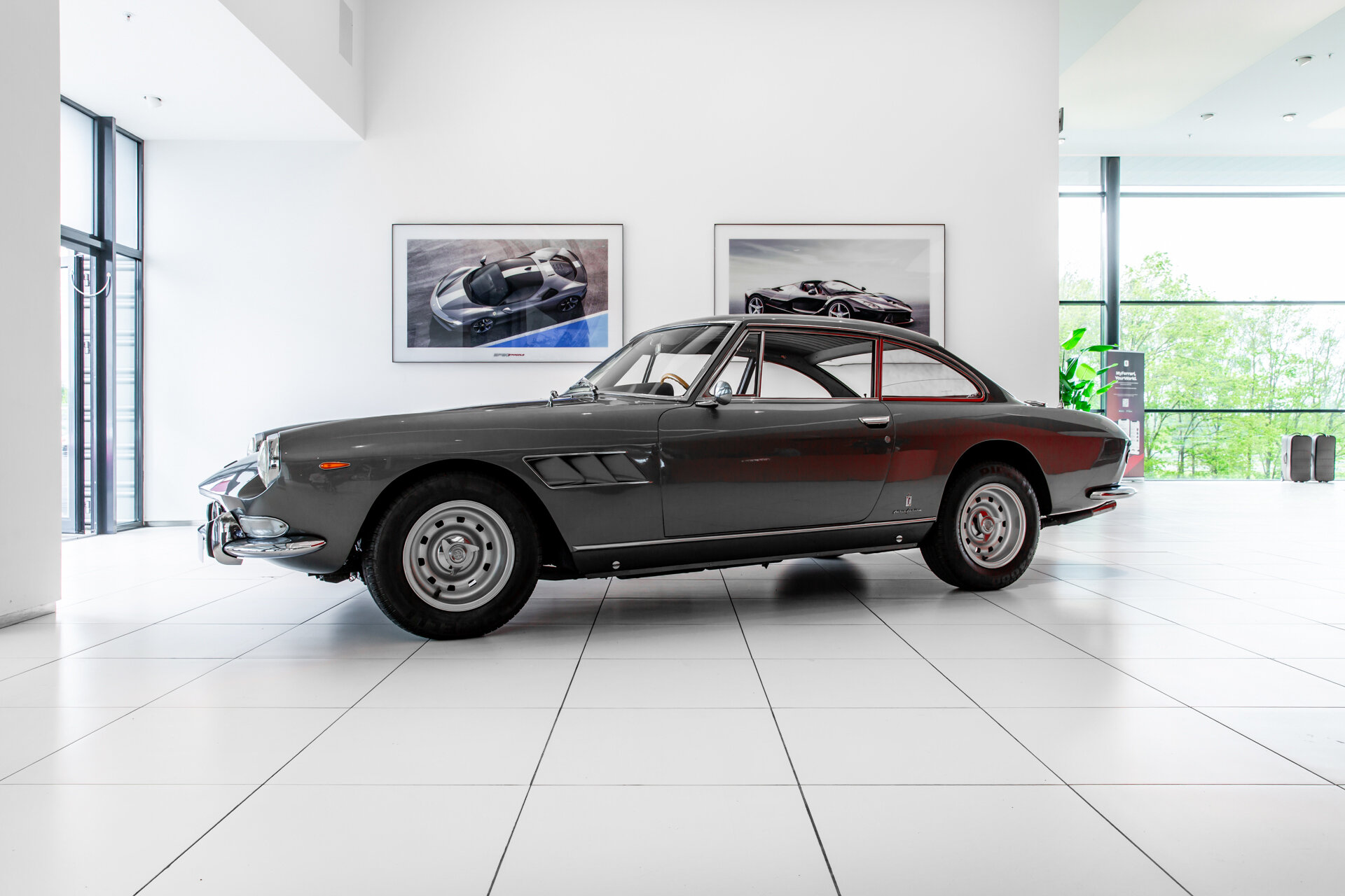Ferrari  330 GT 2+2 (Classiche Certified) ~Ferrari Munsterhuis~ - Afbeelding 2