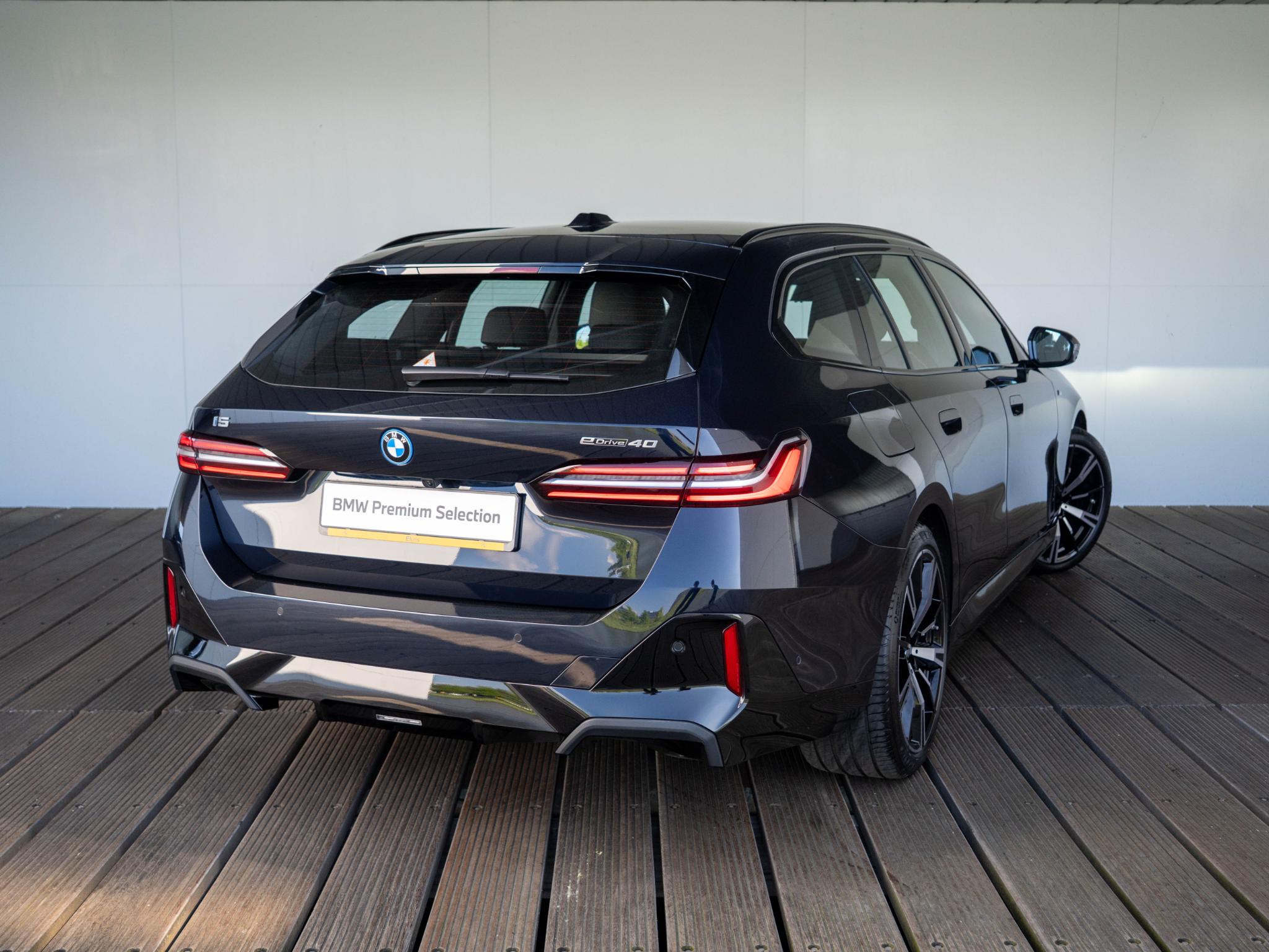 BMW i5 Touring eDrive40 - Afbeelding 2