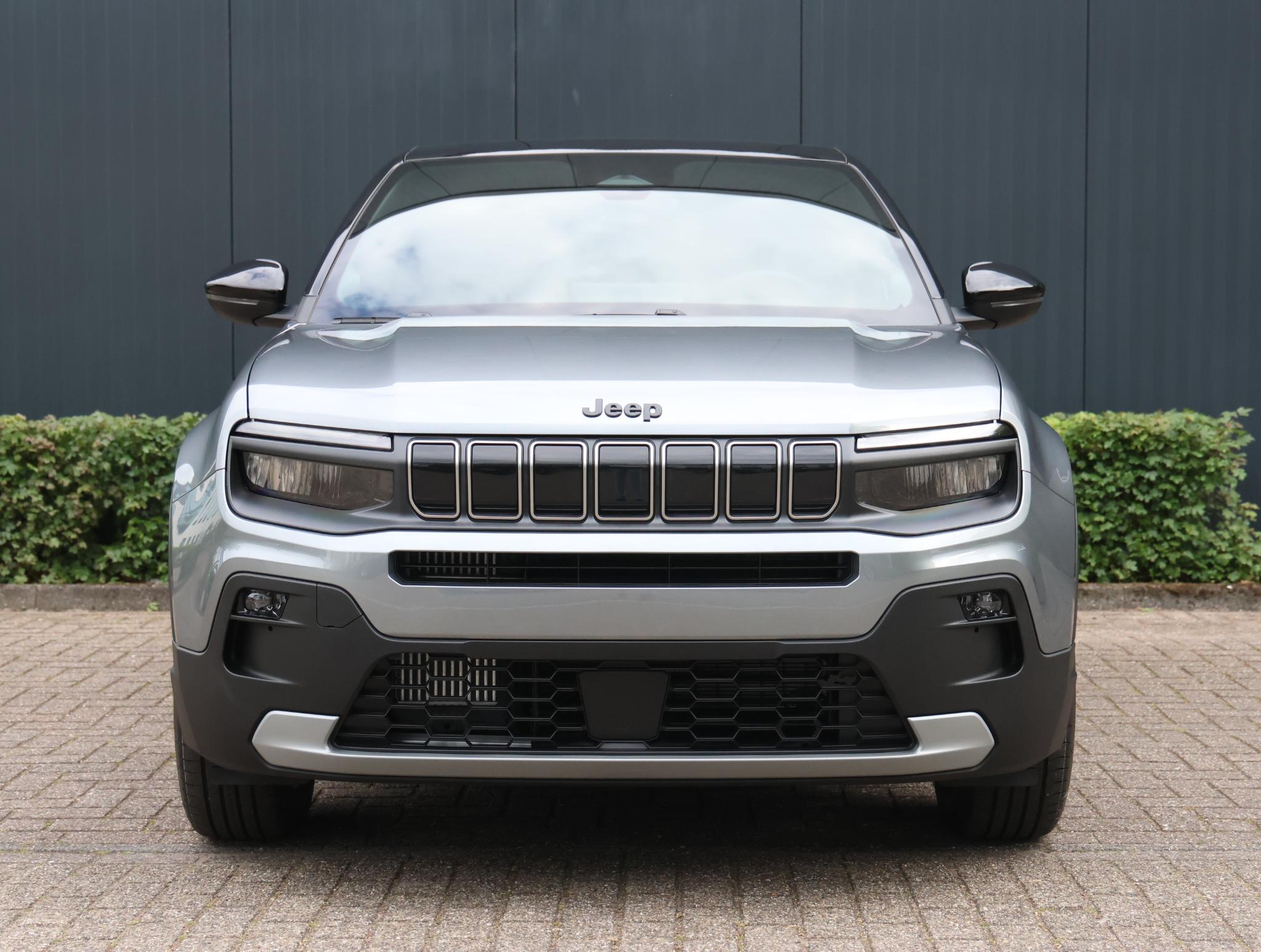 Jeep Avenger 1.2 e-Hybrid Black Edition Automaat - Afbeelding 4