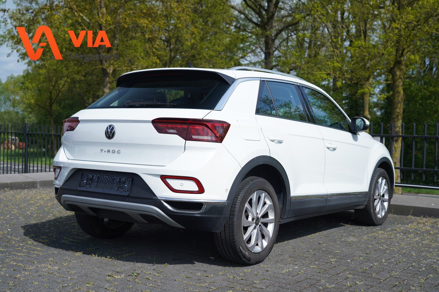Volkswagen T-Roc 1.5 TSi | Facelift | Style | Camera | Virtual | ECC |ACC | LED | LM'17 | Luxe - Afbeelding 3