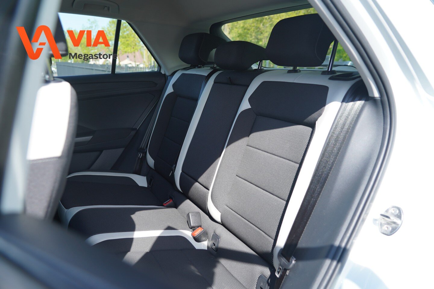 Volkswagen T-Roc 2.0 TSi 4Motion SPORT | LED | Camera | Stoel + Stuurverw. | 17" LM Automaat - Afbeelding 5