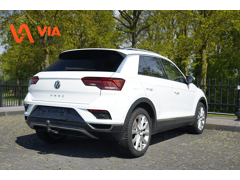 Volkswagen T-Roc 1.5 TSi Sport Trekhaak | LED | PDC | Camera | Stoel + Stuurverw. | ACC | Virtual Automaat - Afbeelding 3