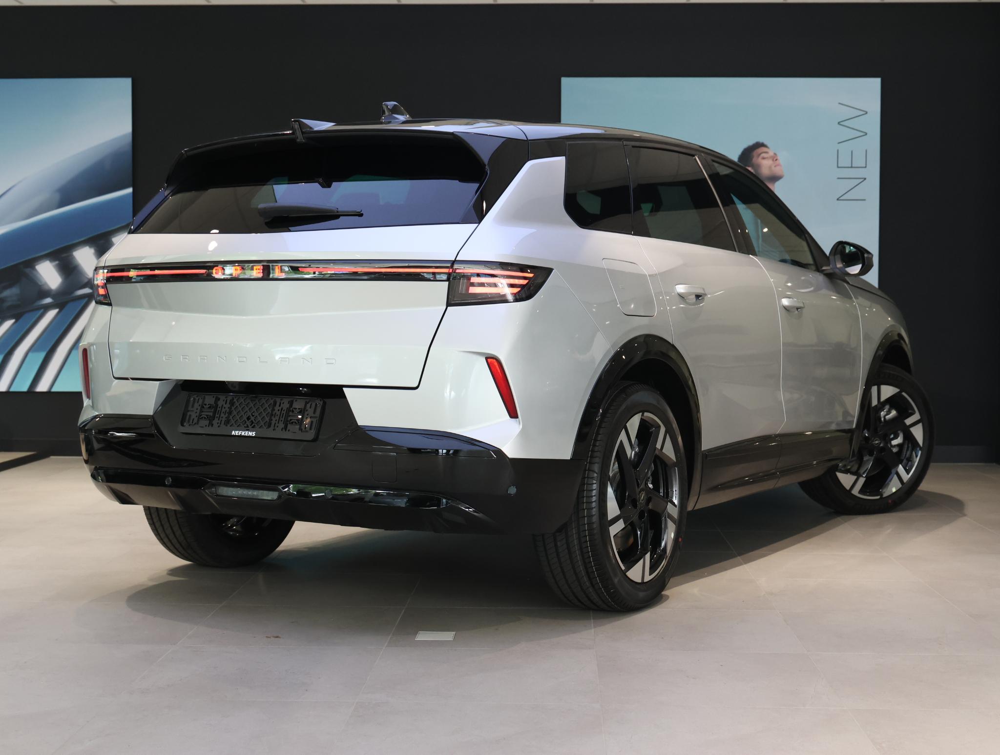 Opel Grandland SUV GS Plug-in-Hybrid 195 pk Automaat - Afbeelding 3