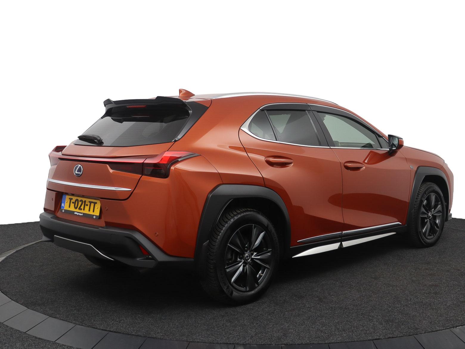 Lexus UX 250h Luxury Line - Afbeelding 2
